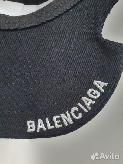 Кепка Balenciaga с пирсингом (унисекс) Хит 2024