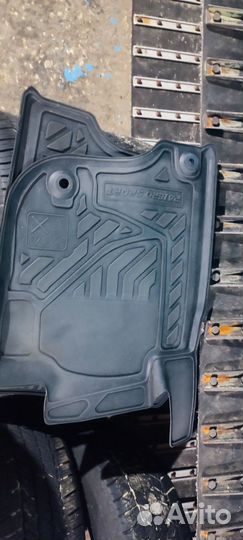 Коврики для машины Mitsubishi Pajero Sport 3