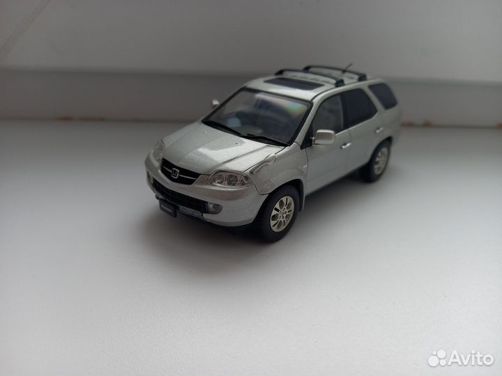 Honda MDX. Ebbro 1:43