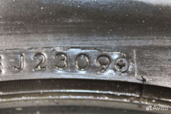 Bridgestone Ice Cruiser 5000 225/65 R17 102T