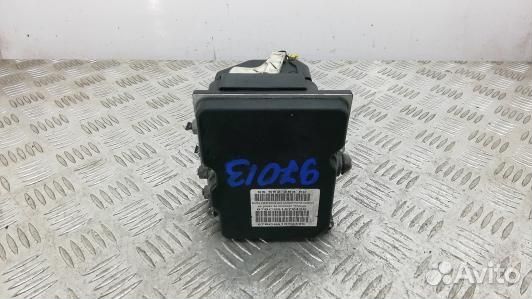 Блок ABS citroen C5 2 (97O13KW01)