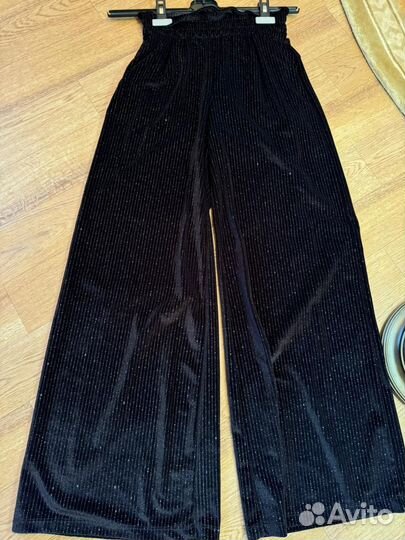 Костюм нарядный на девочку 140