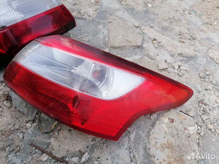 Задние фонари Ford Focus 3