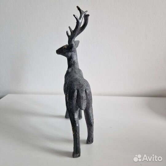 Фигурка олень с позолотой декоративная