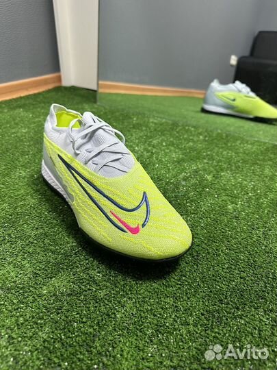 Сороконожки nike phantom gx