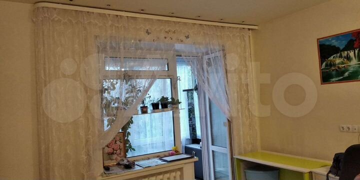 Комната 30,3 м² в 3-к., 2/4 эт.