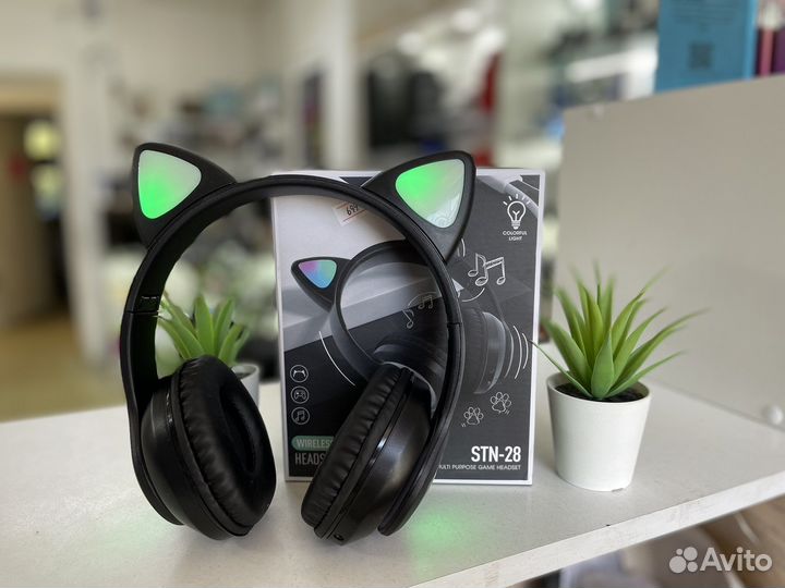 Беспроводные наушники с ушками STN28 (новые)