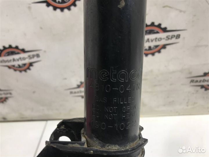 Амортизатор передний правый Nissan Teana J32 2008