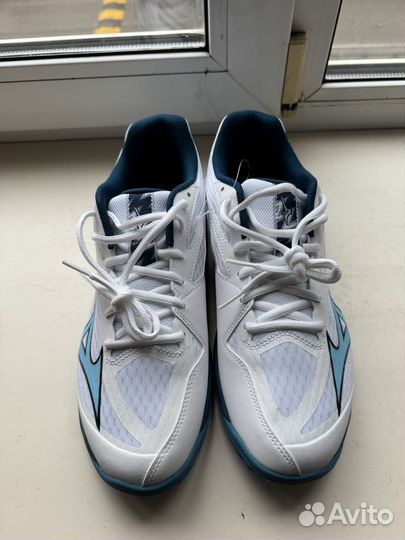 Волейбольные кроссовки mizuno