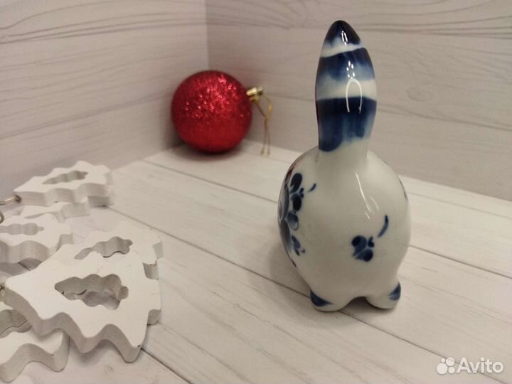 Фигурка фарфоровая Кот Гжель