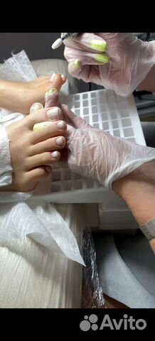 Новая. Вытяжка, педикюр, маникюр