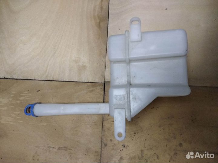 Бачок омывателя для иномарки