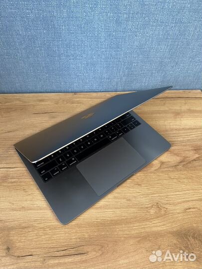 Apple MacBook Pro 13 2017/ 8gb/ 512gb