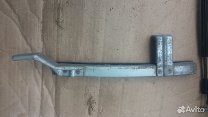 Mazda Tribute уплотнители бархотки в дверь лев зад