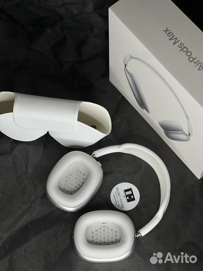 AirPods Max White