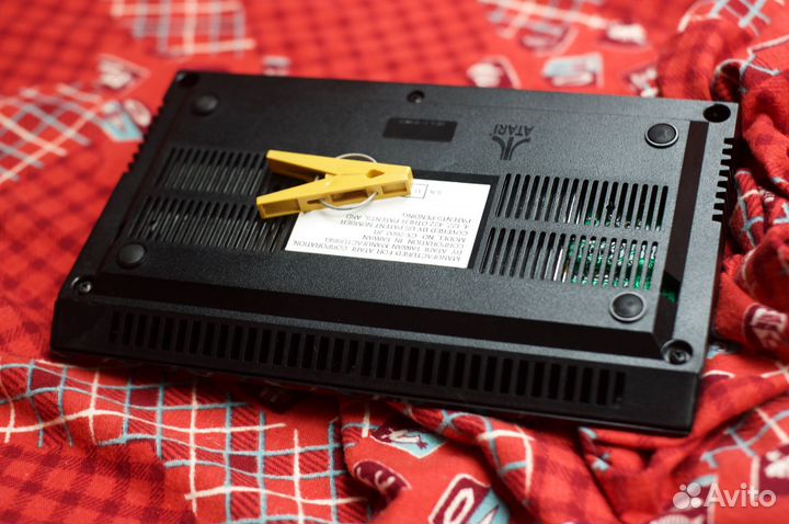 Atari 2600 PAL, джойстики CX-40, SJS-I и QuickShot