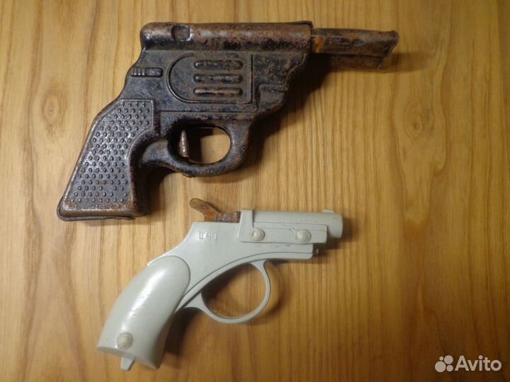 Пистолеты игрушечные СССР
