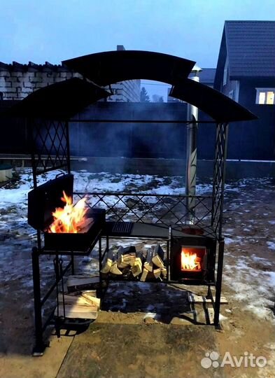 Мангал с крышей
