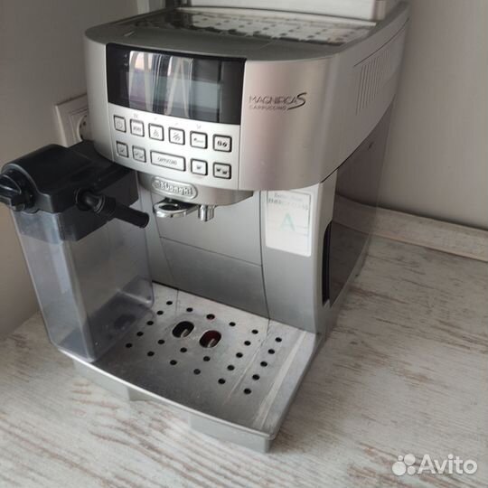 Кофемашина delonghi magnifica s cappuccino