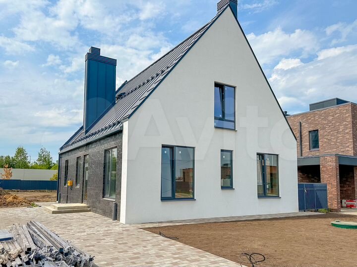 Коттедж 166 м² на участке 8 сот.