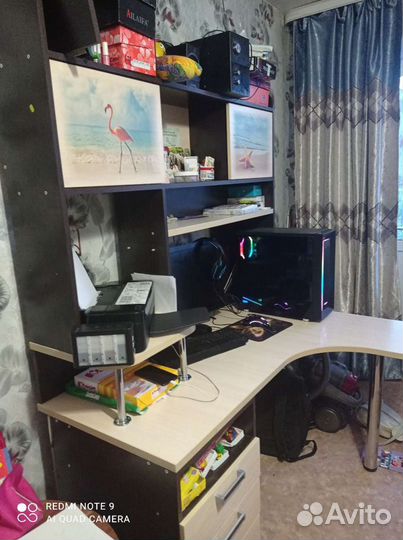 Компьютерный стол