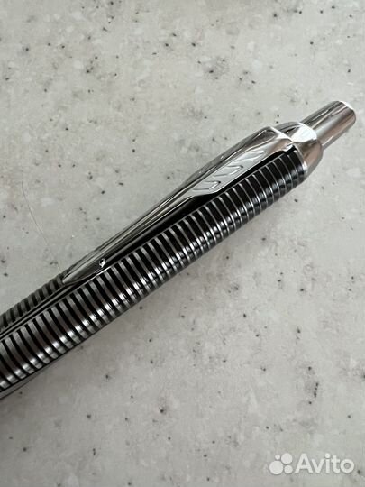 Шариковая ручка parker новая