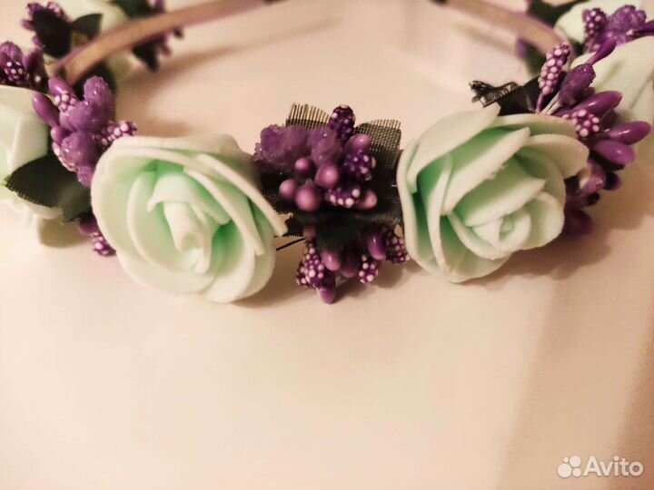 Ободок для волос с цветами
