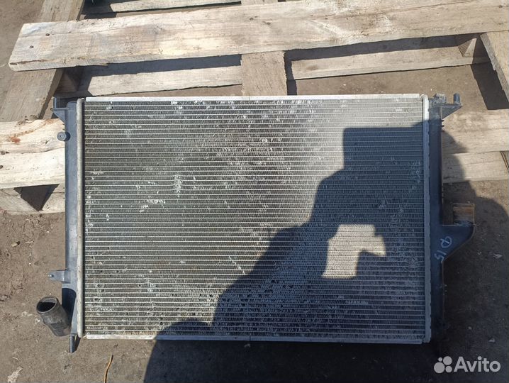 Радиатор охлаждения Renault Logan 8200735039