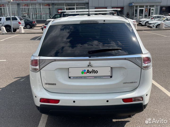 Mitsubishi Outlander 2.0 CVT, 2014, 111 000 км