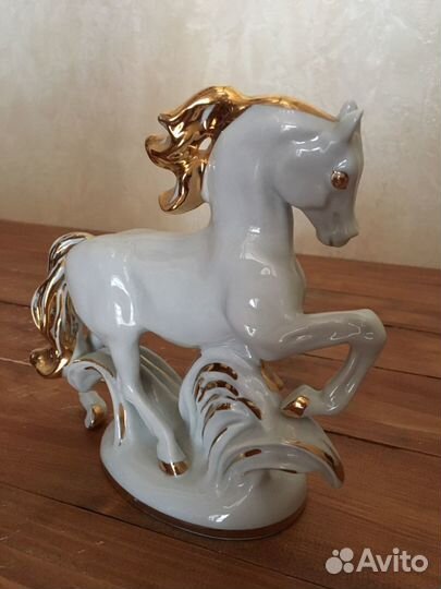 Фарфоровые статуэтки