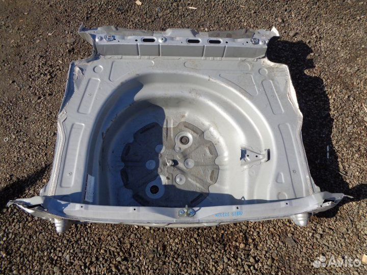 Ванна Toyota Corolla Fielder NZE121 1NZ-FE 2002/8