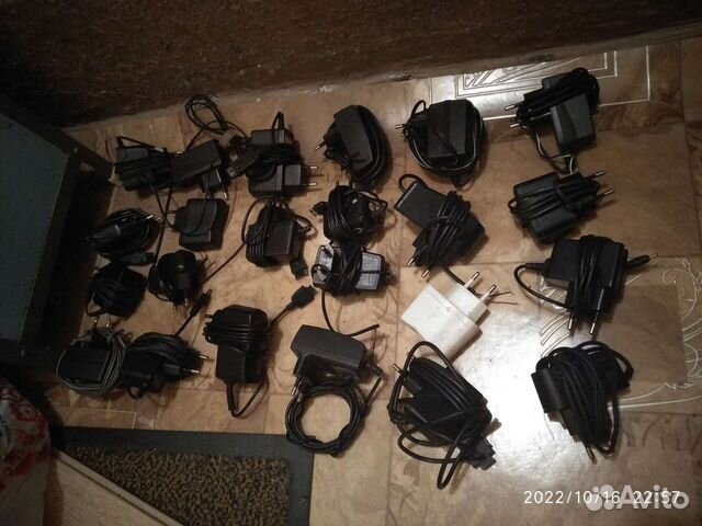 Зарядное устройство для телефона