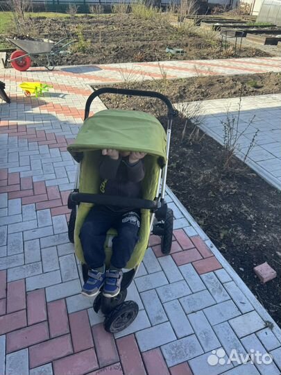 Коляска quinny