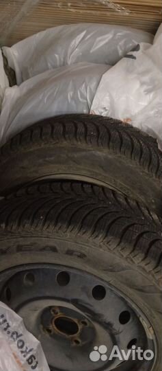 Goodyear UltraGrip Ice+ 195/65 R15