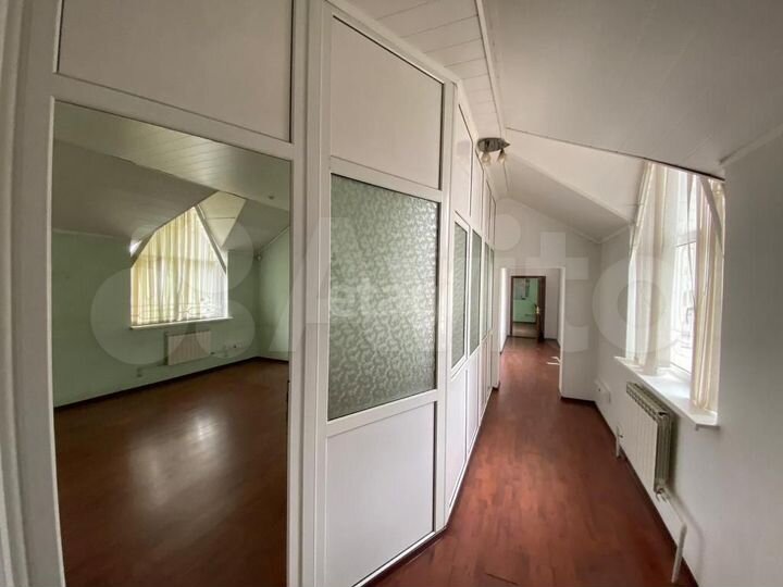 Помещение под банк, 750 м²