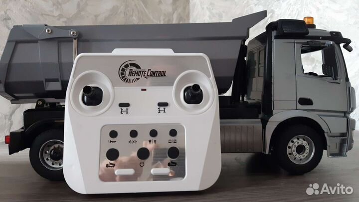 Машинка на радиоуправлении