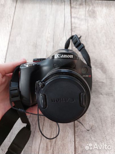 Зеркальный фотоаппарат canon