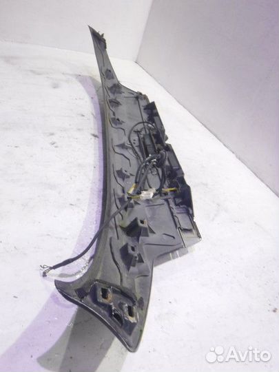 Накладка крышки багажника