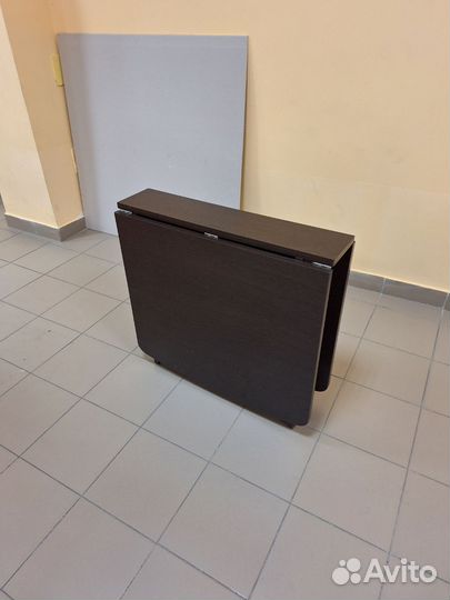 Стол книжка бу