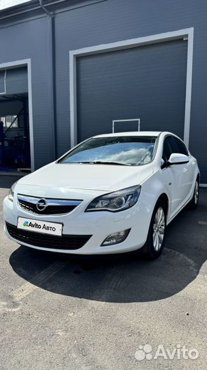 Opel Astra 1.6 AT, 2011, 181 808 км