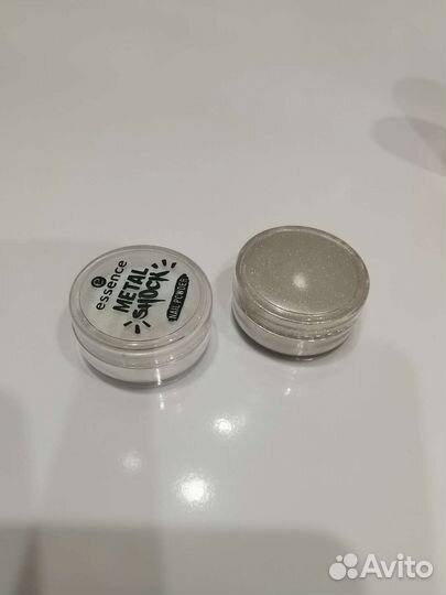 Кисти для маникюра, блестки для ногтей, лаки