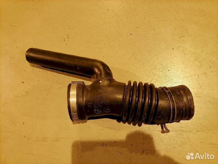 Патрубок воздушного фильтра Subaru Legacy BH BH9 1