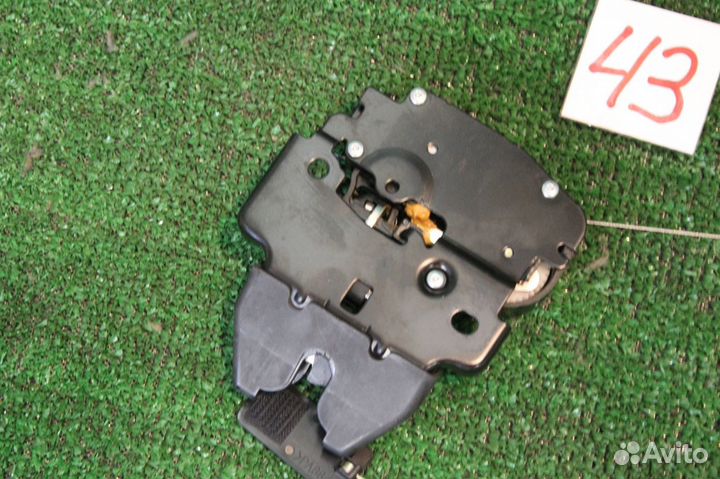 Замок крышки багажника Nissan Teana J32 VQ25DE