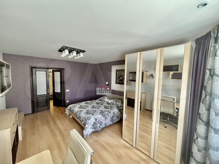 2-к. квартира, 72 м², 9/10 эт.