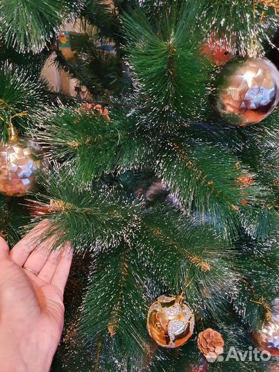 Елка искусственная