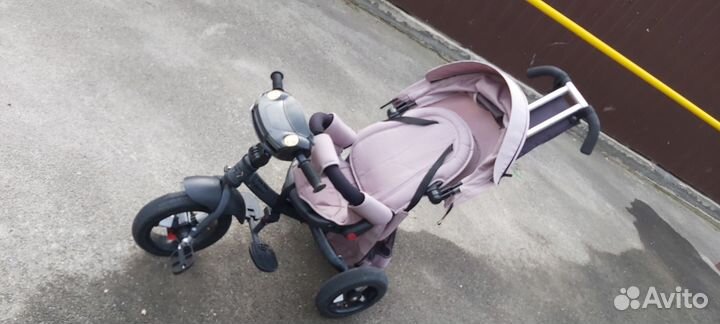 Детский трехколесный и двухколесный велосипед