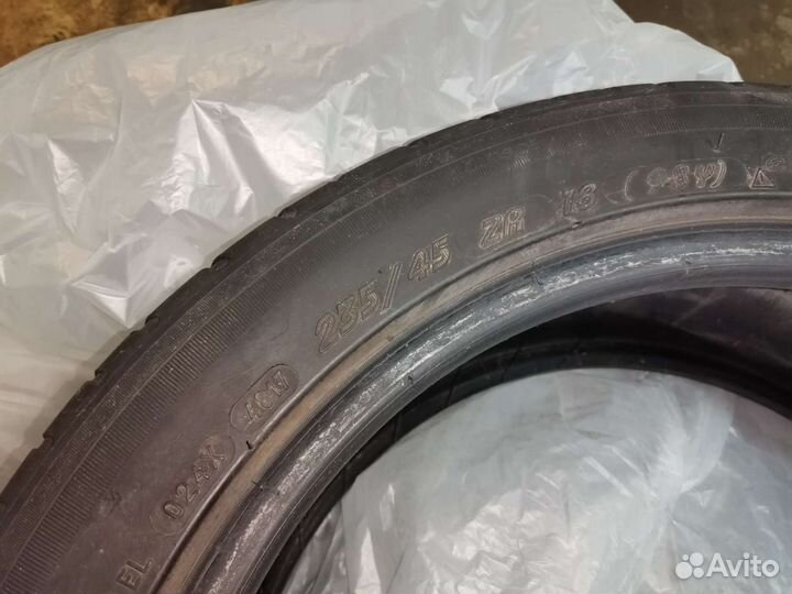 Michelin Pilot Sport 3 235/45 R18 98Y