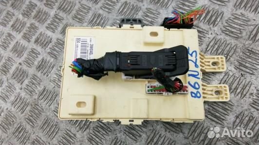 Блок предохранителей KIA sportage 3 (86N25M101)