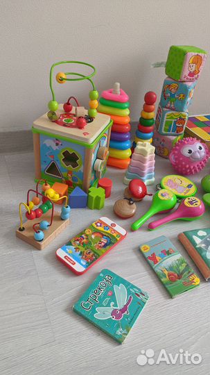 Развивающие игрушки для малышей пакетом