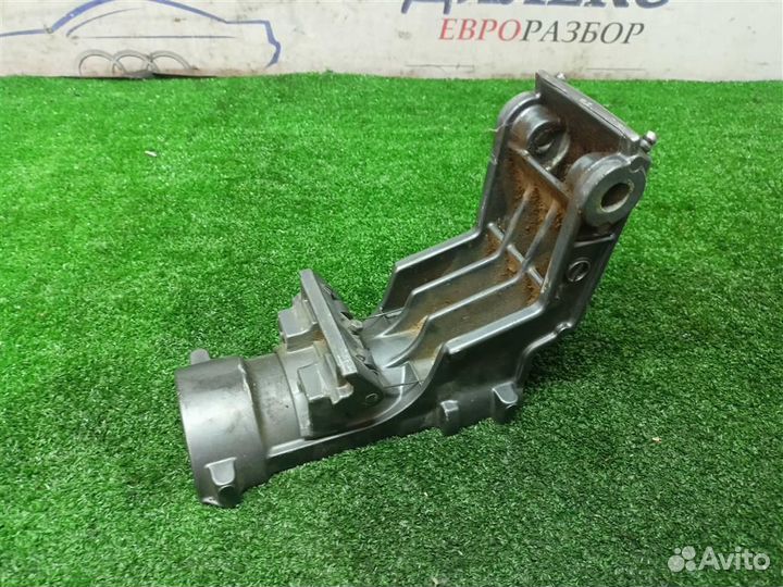 Кронштейн шарнирного соединения Водная техника Su